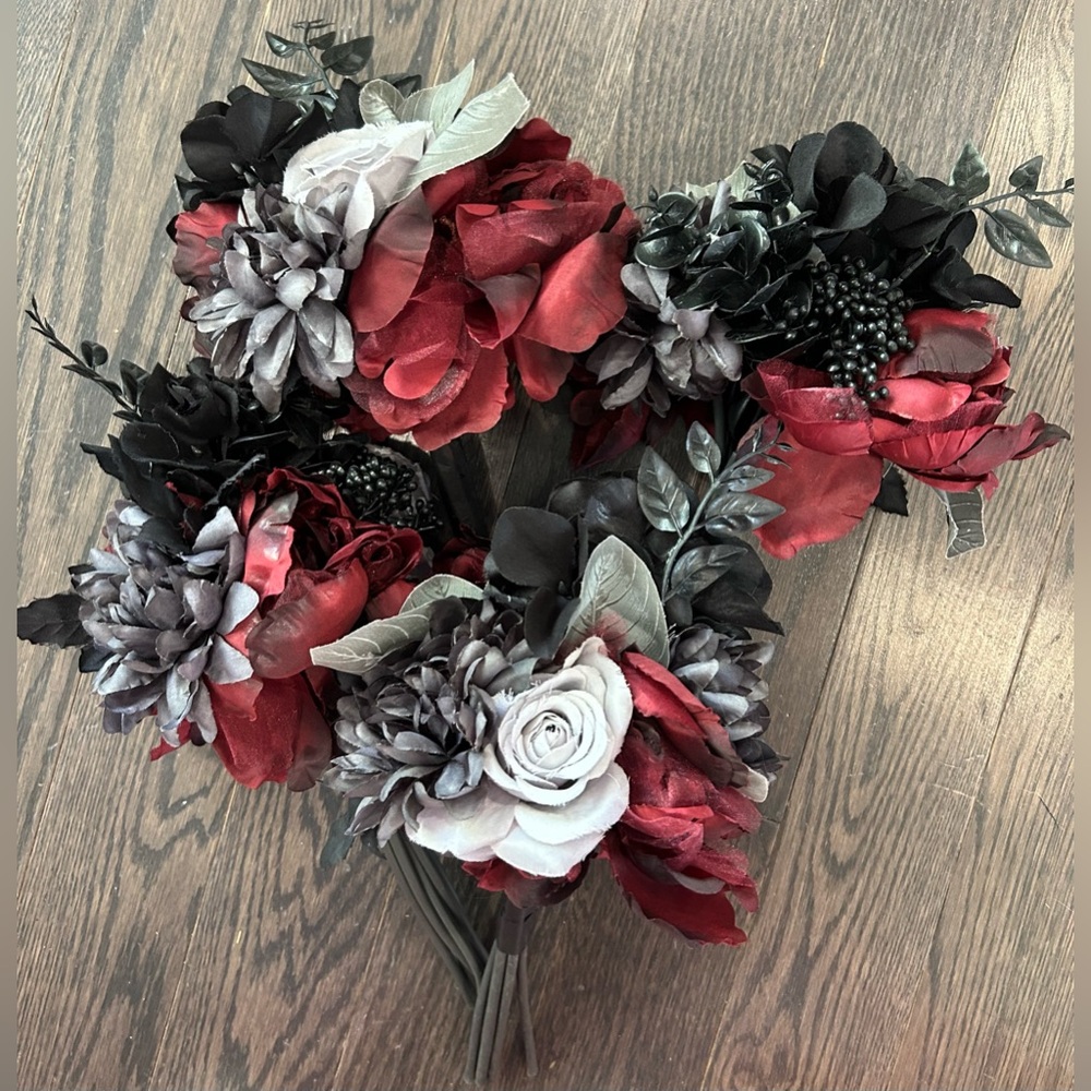 Elegant Red and Black Floral Arrangement NWT
